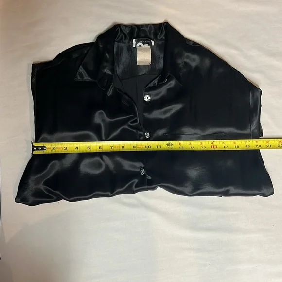 JF silk like outfit. - Picture 7 of 14